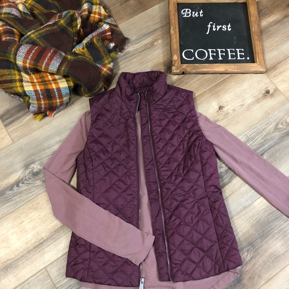 Banana Republic Jackets & Blazers - Petite XXS Banana Republic Quilted Puffy Vesr Banana Republic Jackets & Blazers - Petite XXS Banana Republic Quilted Puffy Vesr